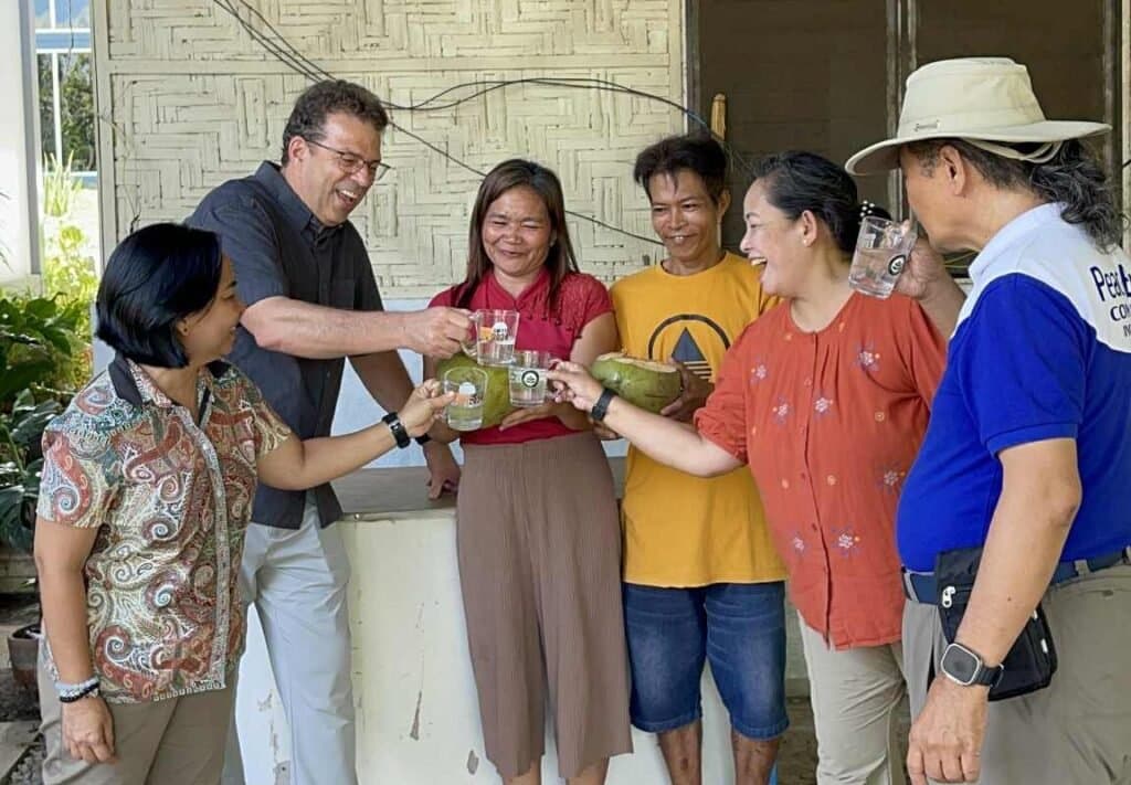 Article image: HEAD OF OUR CANADIAN PARTNER-COMPANION VISITS MINDANAO FIELD